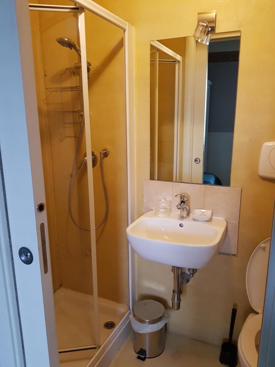 Habitación Triple con baño privado